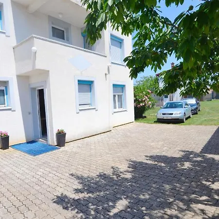 Beach Holiday Apartament *
